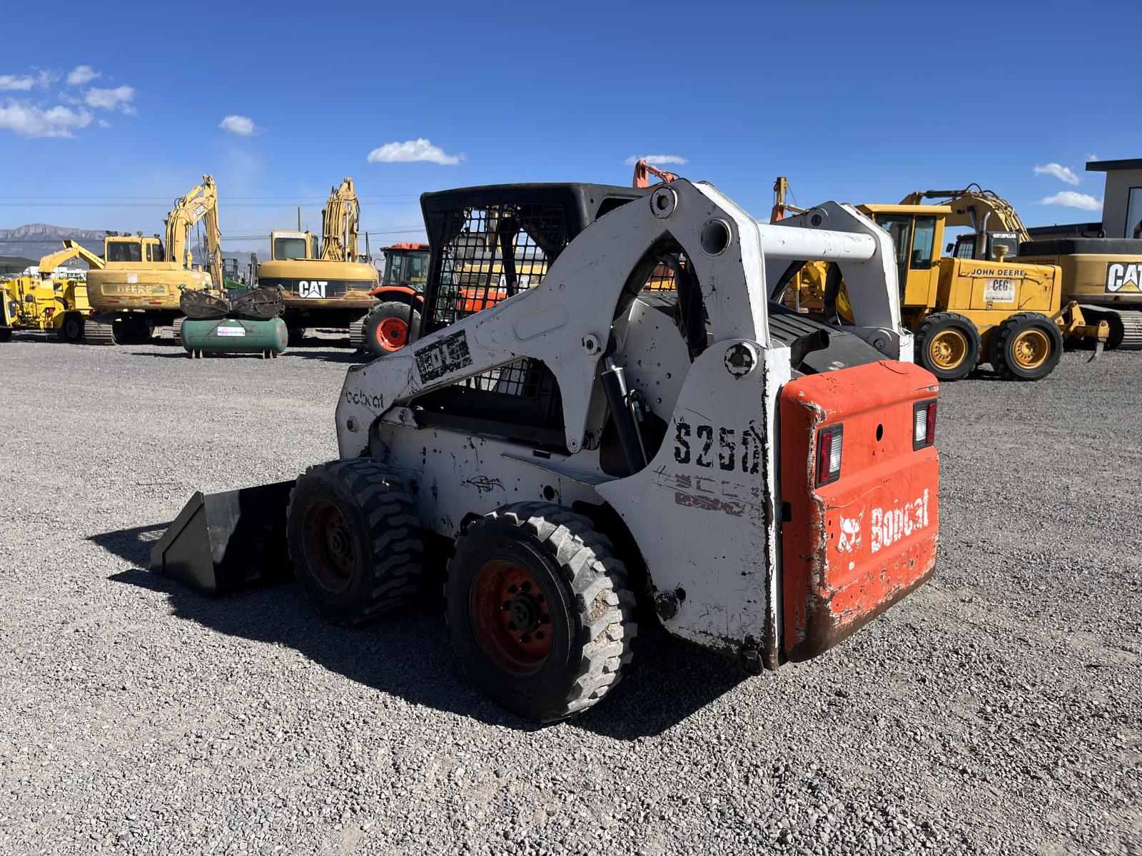 BOBCAT S250